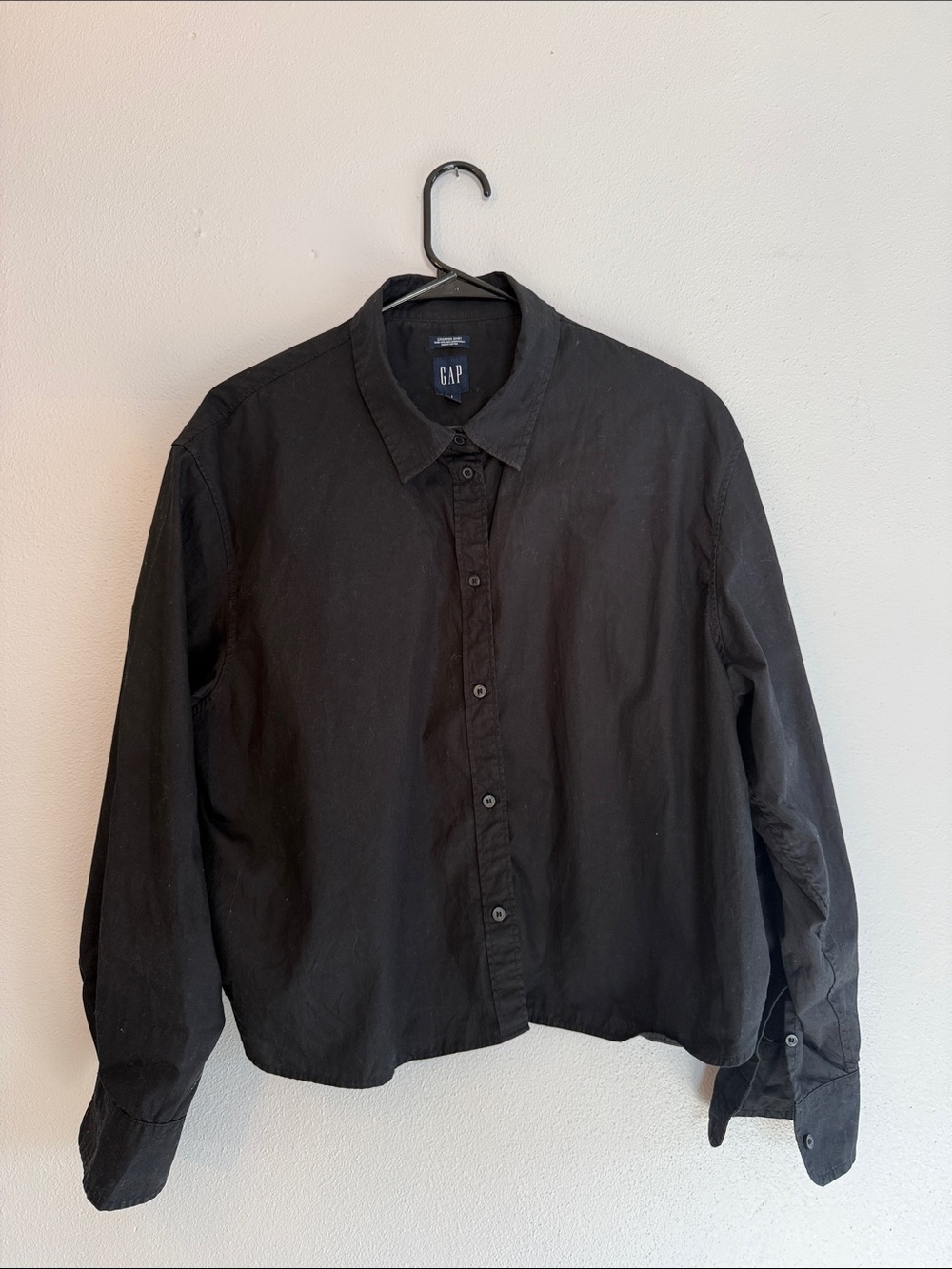 GAP Black Oxford Cropped Button Down Shirt Size L